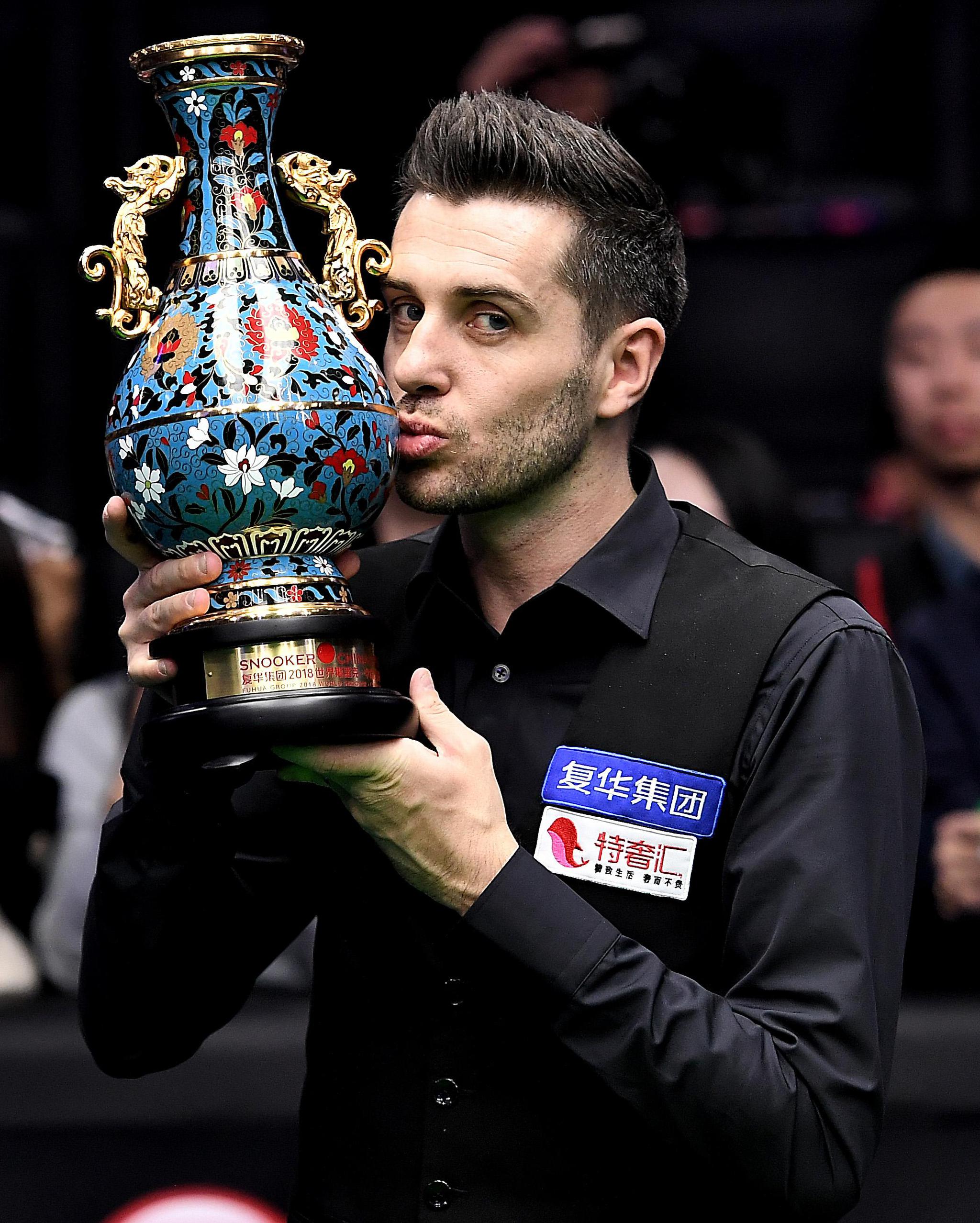 她们利用自 她们利用自